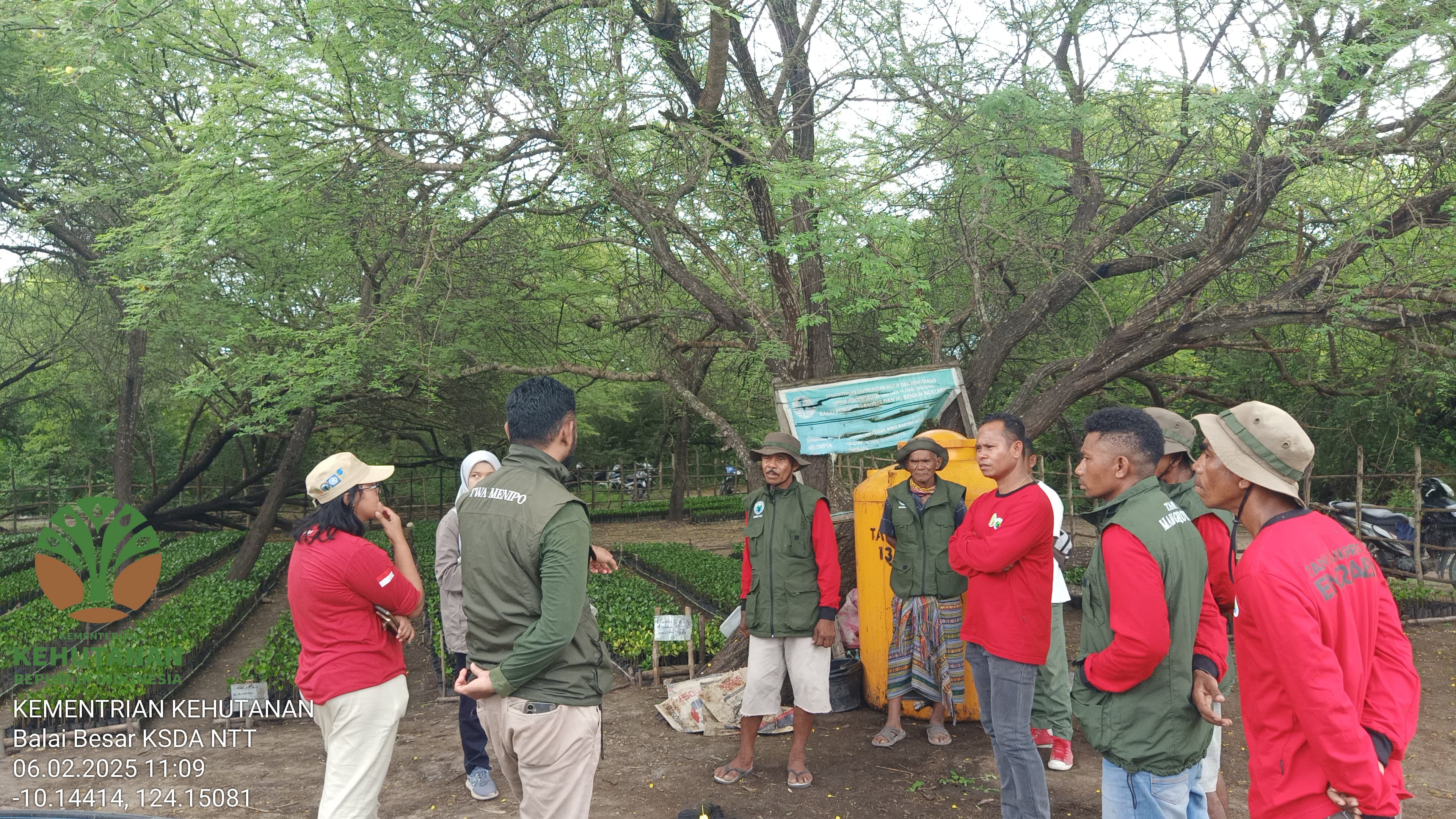 Pendampingan Kelompok  Tenun dan Mangrove Menipo